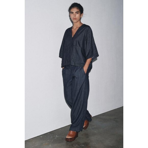 ZARA WOMAN COLLECTION RELAXED DENIM SHIRT - Picture 2 of 9